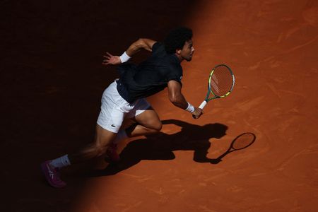 Marché : Tennis-Arthur Fils forfait pour Roland-Garros