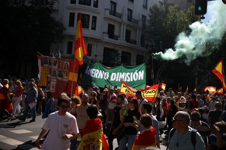 Marché : Des dizaines de milliers de personnes manifestent à Madrid pour réclamer la démission du Pr