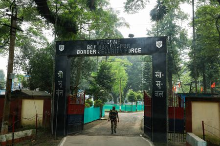 Marché : Le Bangladesh renforce la surveillance à sa frontière face aux expulsions arbitraires de l'