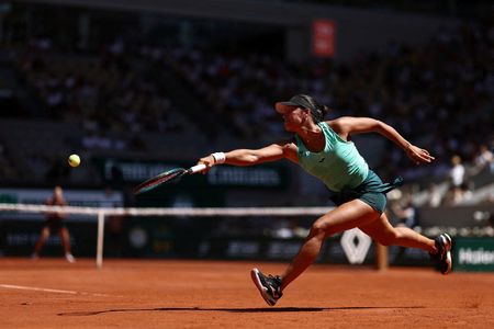 Marché : Tennis/Roland-Garros: Gauff et Sabalenka filent au 2e tour, Medvedev déjà éliminé