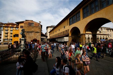 Marché : Italie: Florence veut étendre les restrictions aux locations de type Airbnb au-delà du cent