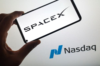 +15,5% dans les premiers échanges... Départ canon pour l'action SpaceX qui signe la plus grande introduction en Bourse de l'Histoire, avec plus de 2.000 milliards de dollars de capitalisation boursière