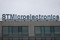 STMicro au plus haut depuis 10 mois en Bourse