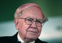 Warren Buffett annonce un investissement de Berkshire dans Amazon, le titre grimpe