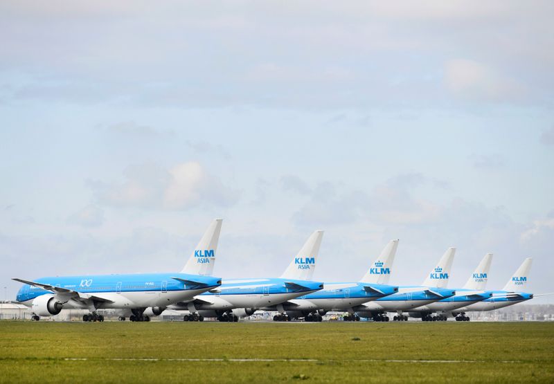 Klm Klm Gele La Hausse De 2 5 Des Salaires Prevue Pour Aout Bfm Bourse